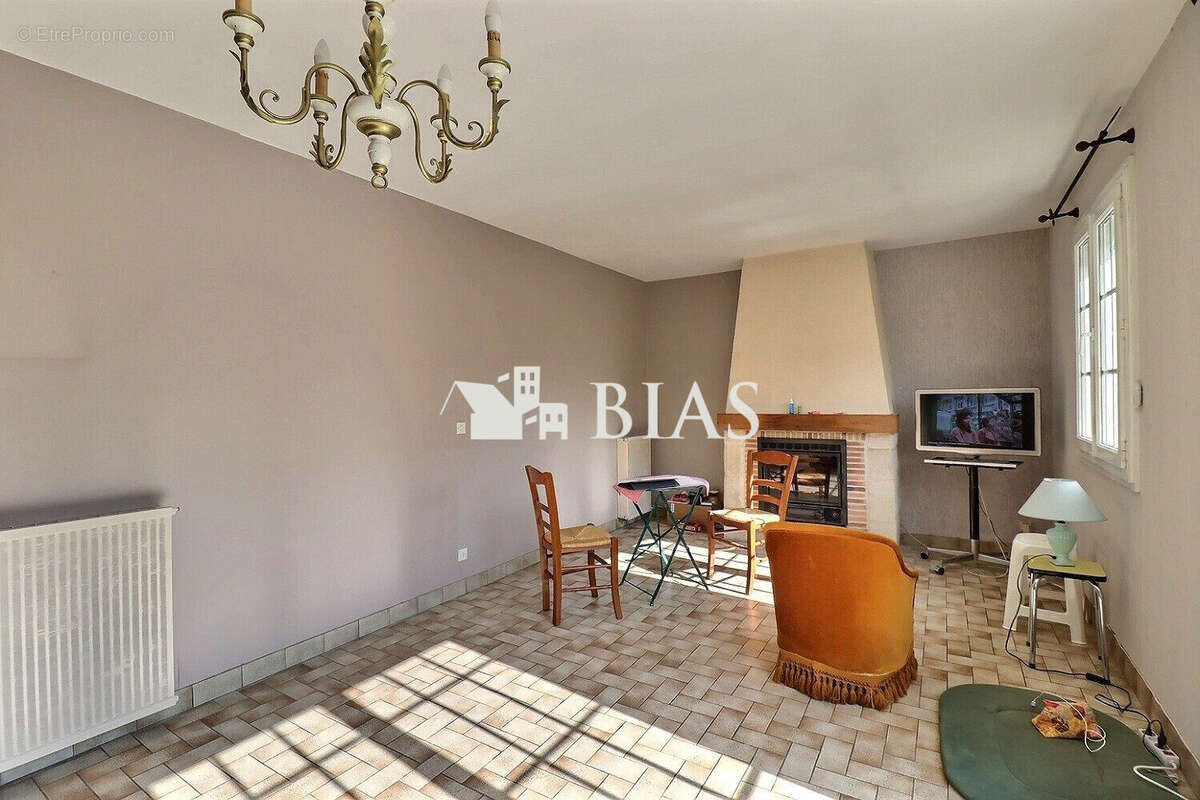 Maison à PONT-L&#039;EVEQUE