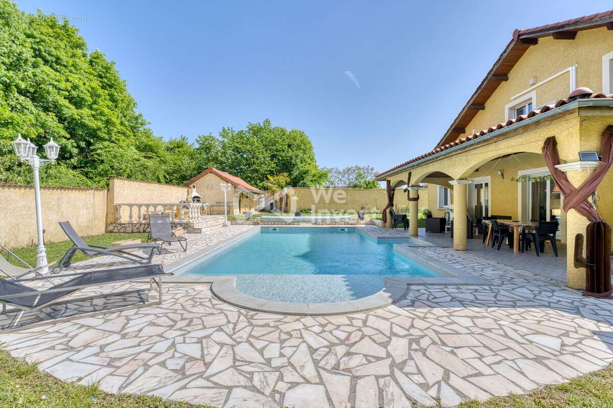 Maison à CHARVIEU-CHAVAGNEUX