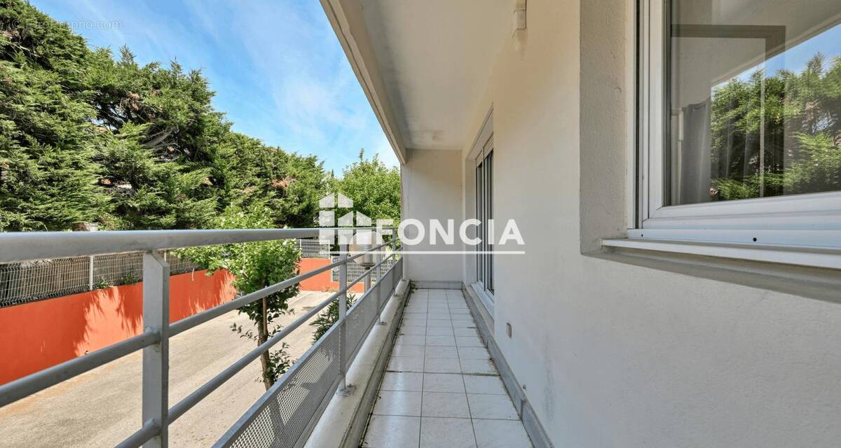 Appartement à SAINT-JEAN-DE-VEDAS