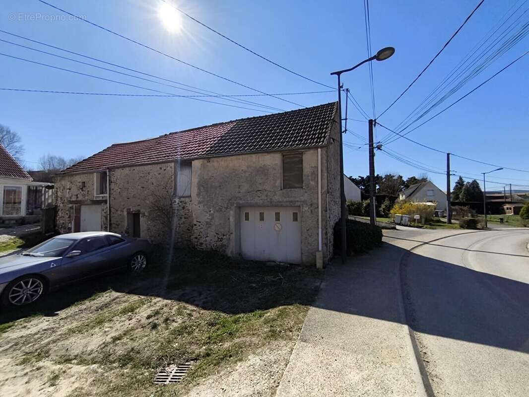 Maison à BEZU-SAINT-GERMAIN