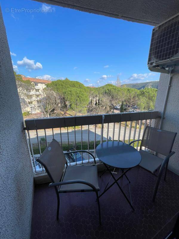 Appartement à GREOUX-LES-BAINS