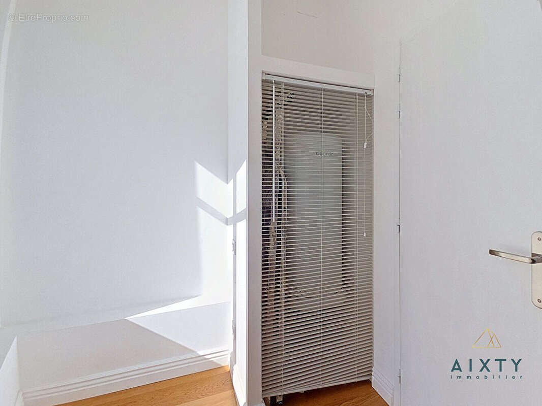 Appartement à MARSEILLE-1E