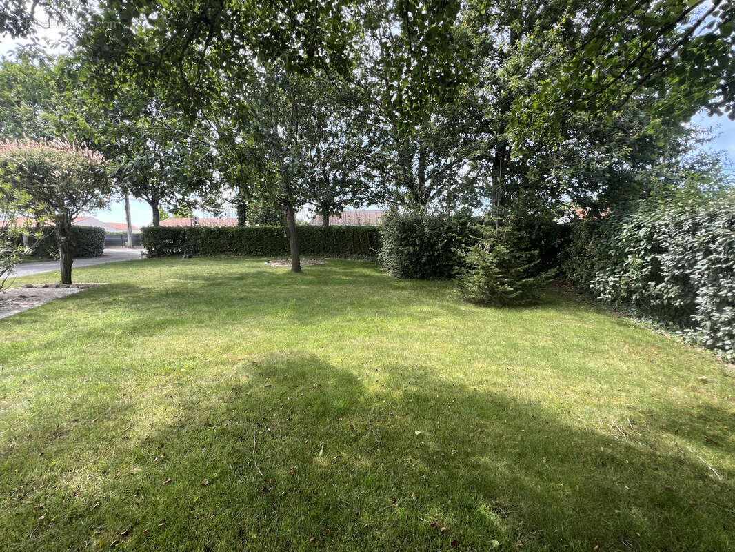 Terrain à ARTHON-EN-RETZ