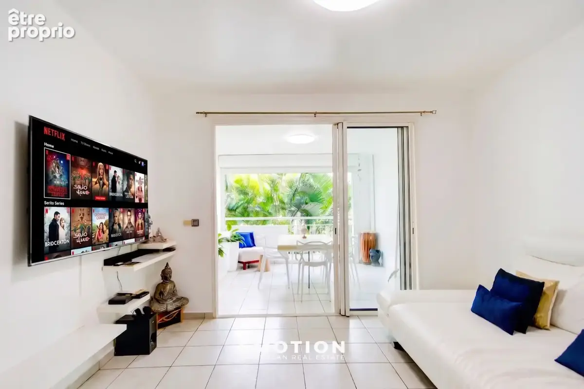 Appartement T3 de 71 m2 avec loggia   Résidence sécurisée avec piscines? - photo 3