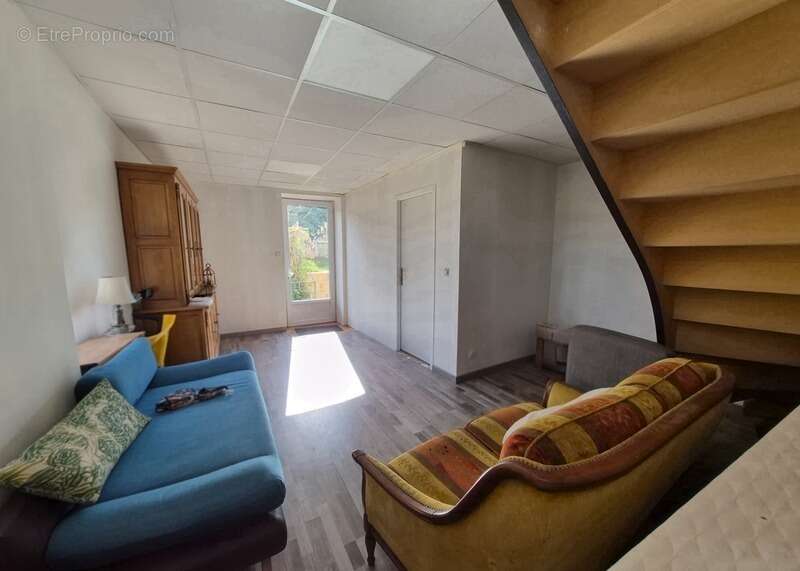 Maison à CHANTEMERLE-LES-BLES