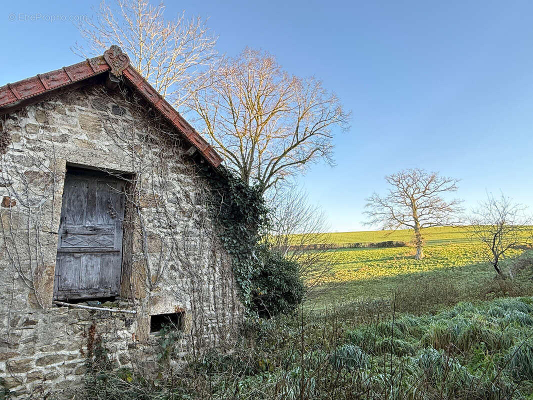 Maison à BUSSIERES