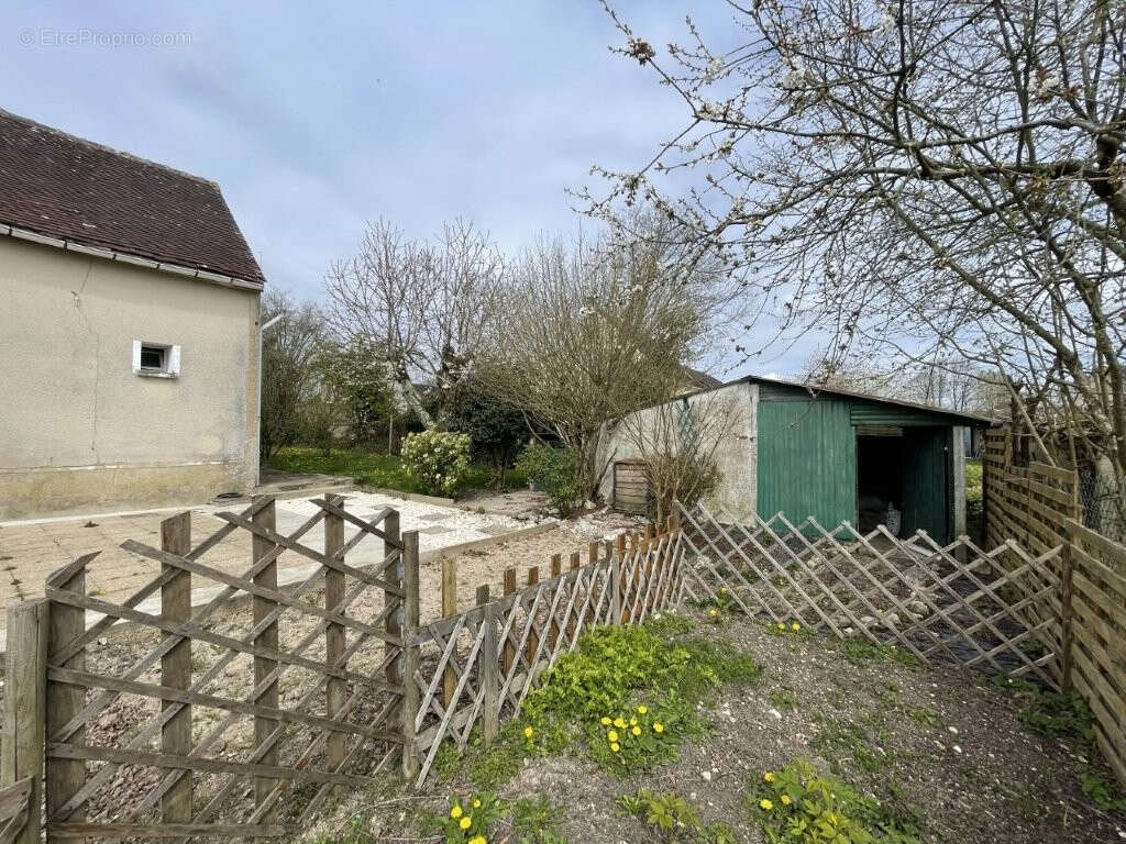 Maison à COUDRAY-AU-PERCHE