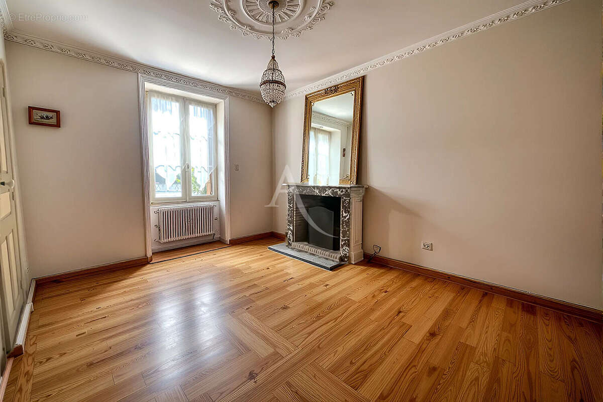 Maison à FAVEROLLES-SUR-CHER