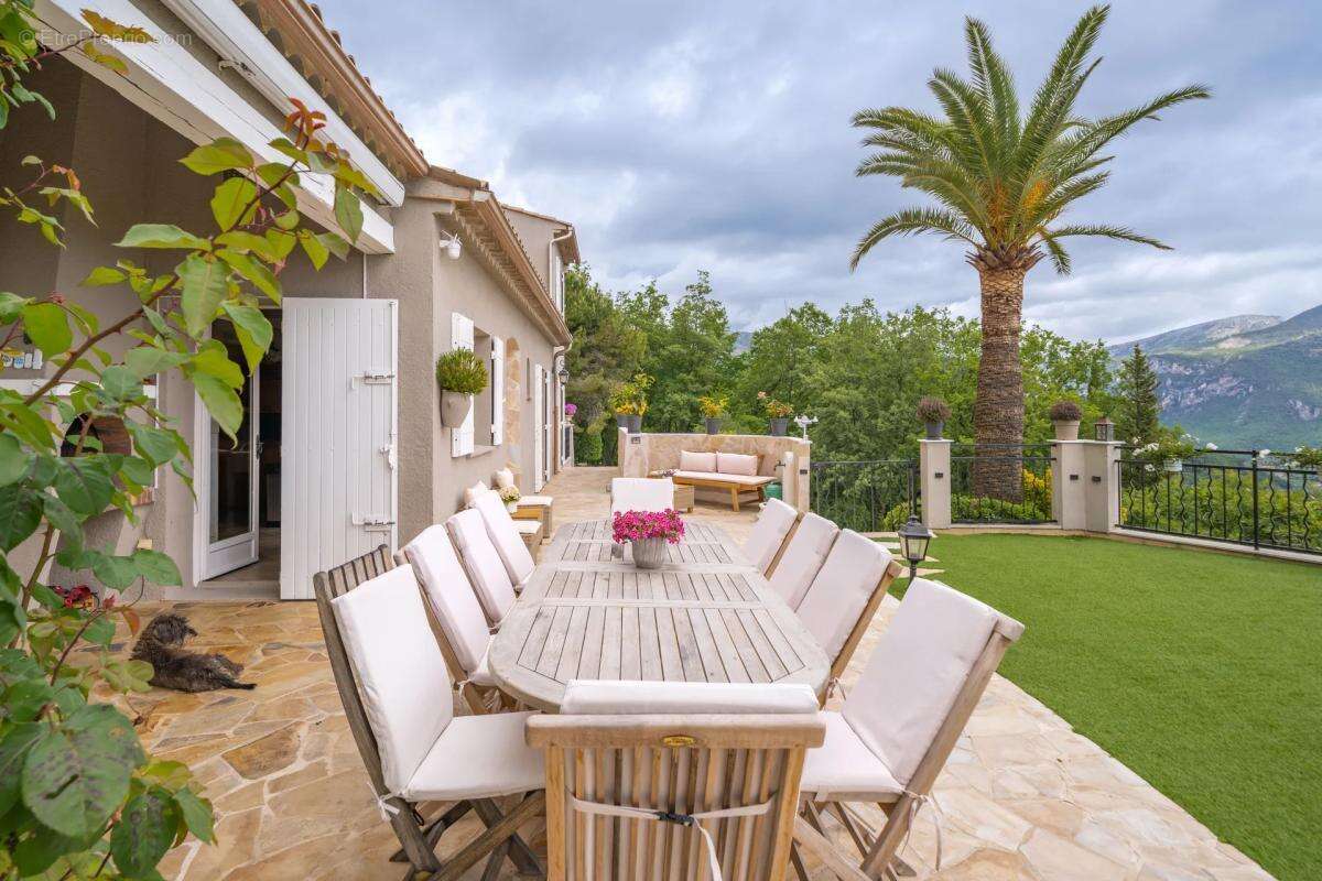 Maison à LE BAR-SUR-LOUP