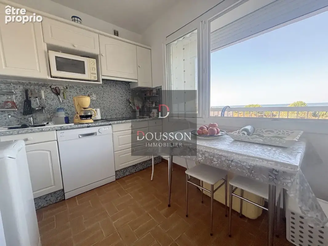 Studio cabine 30 m  avec terrasse de 12.70 m2, vue mer   BOUCANET - photo 4