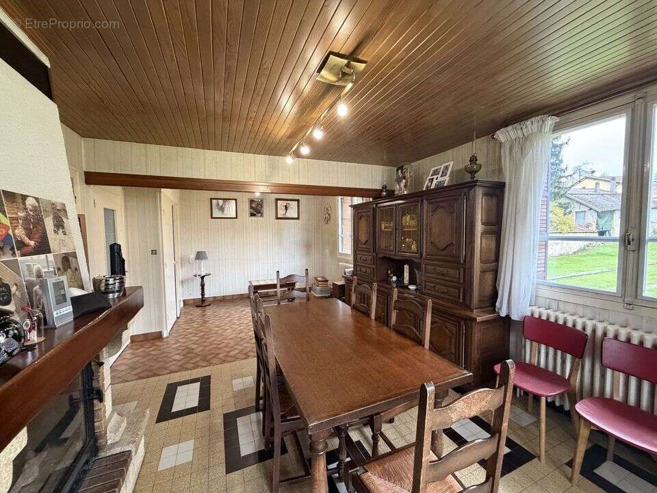 Maison à LES ABRETS