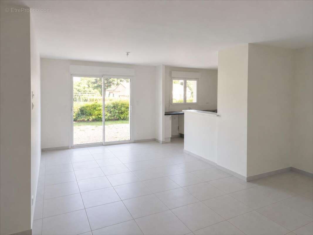 Maison 106 m² à Fontaine-Le-Comte  - photo 28