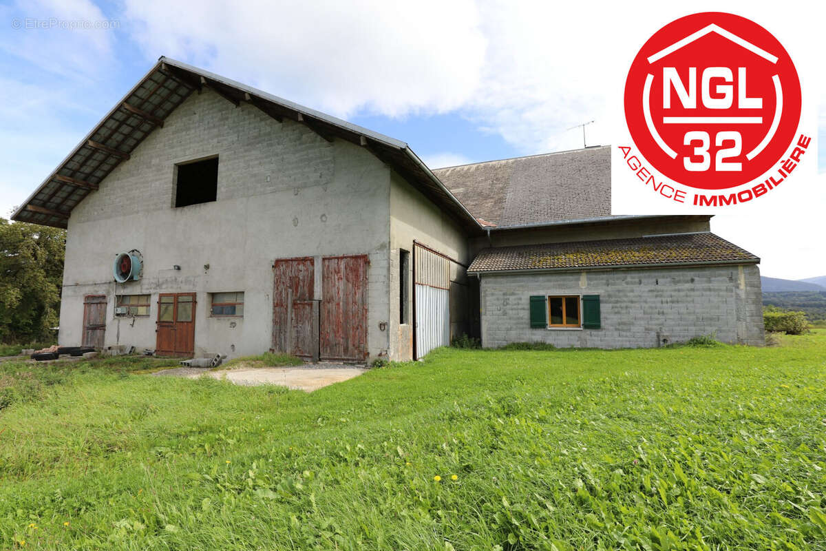 Maison 187 m² à Evires  - photo 2