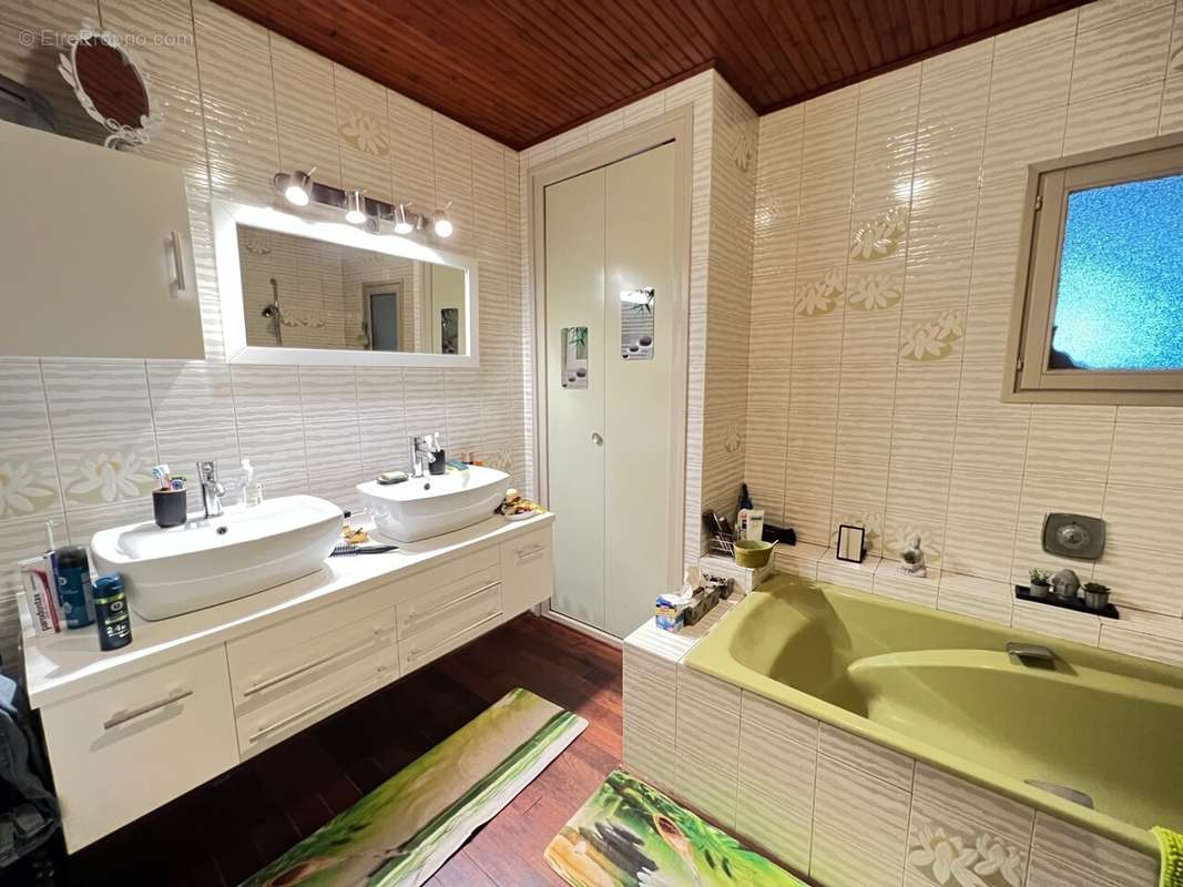 Maison à SAINTE-FLAIVE-DES-LOUPS