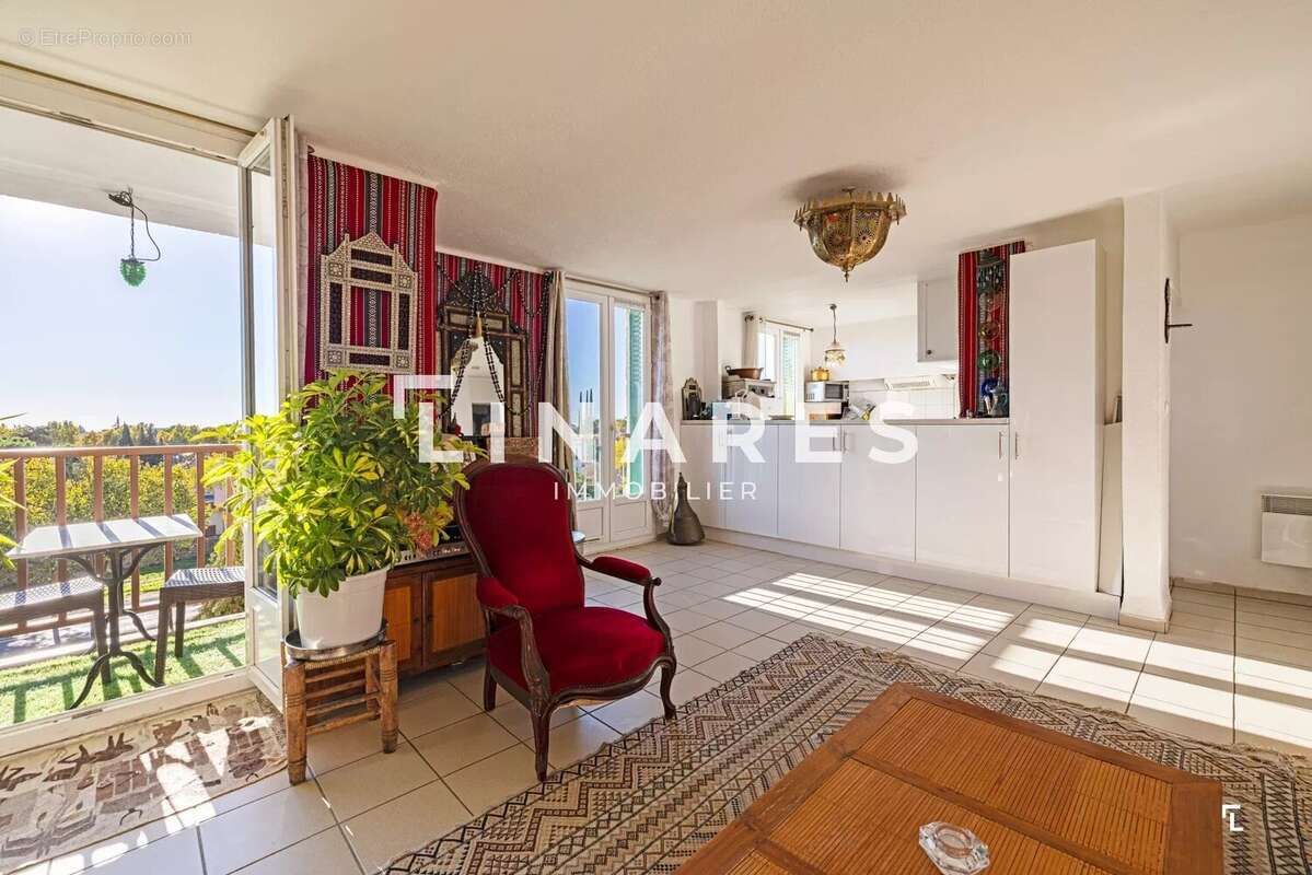 Appartement à MARSEILLE-12E