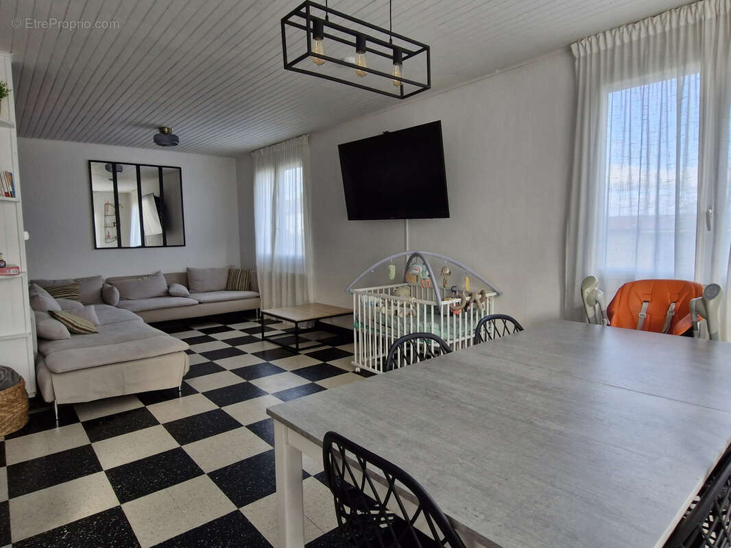 Maison à SACY-LE-GRAND