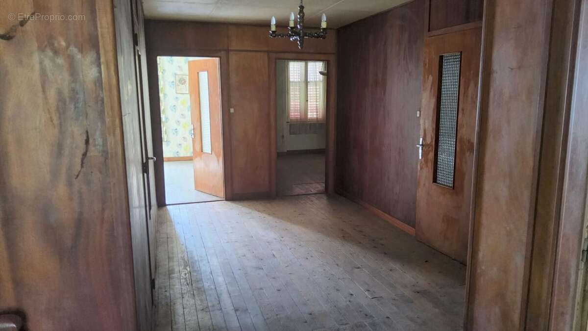 Maison à PONT-DE-ROIDE