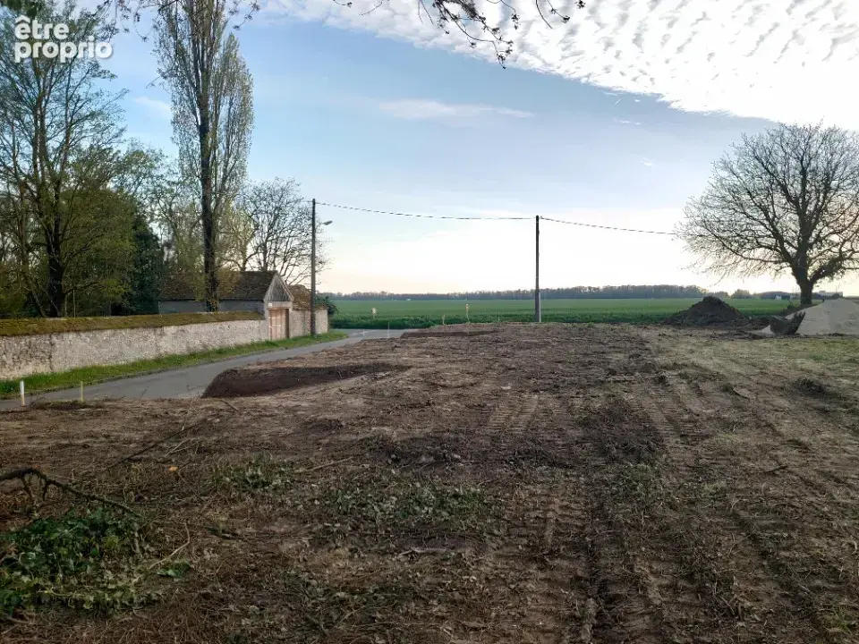 Terrain à BOINVILLE-LE-GAILLARD