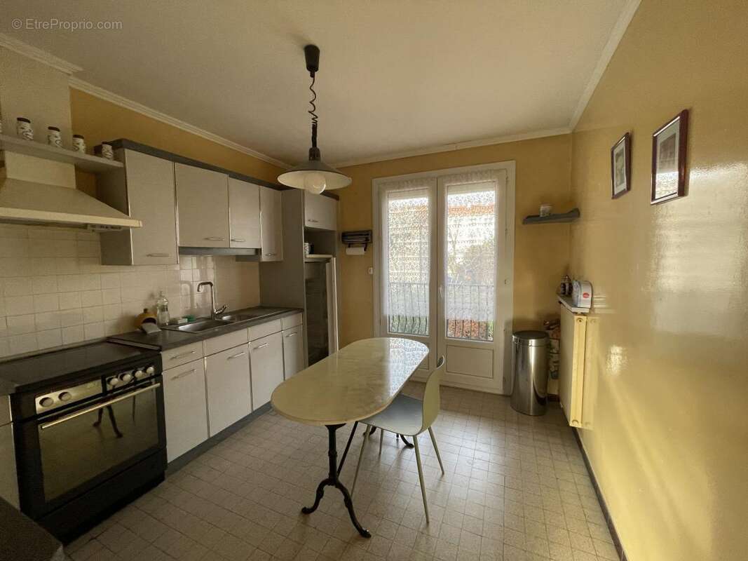 Maison à GUILHERAND-GRANGES