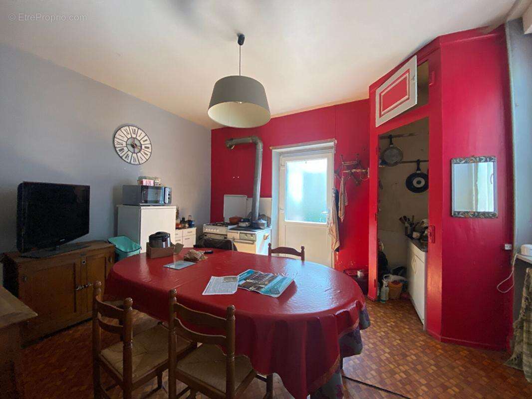 Maison à OYONNAX