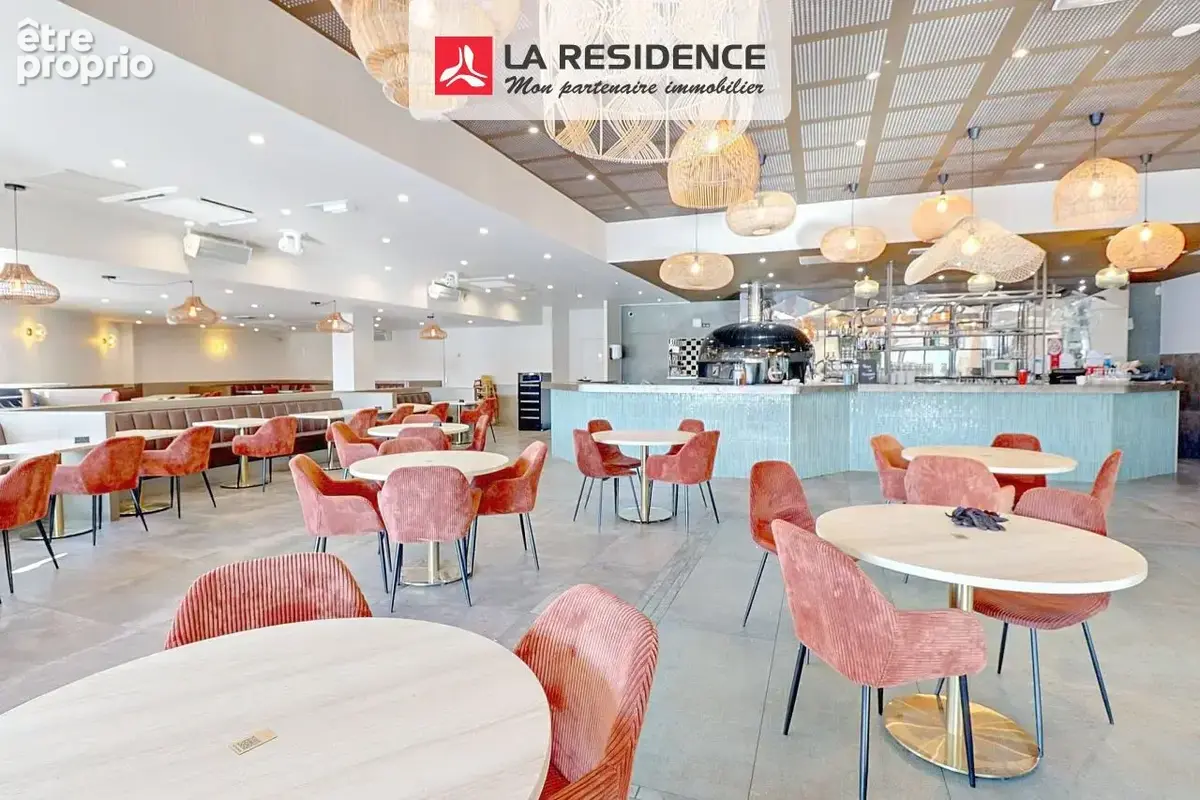 Commerce 438 m² à vendre à Frejus (83600) - photo 1
