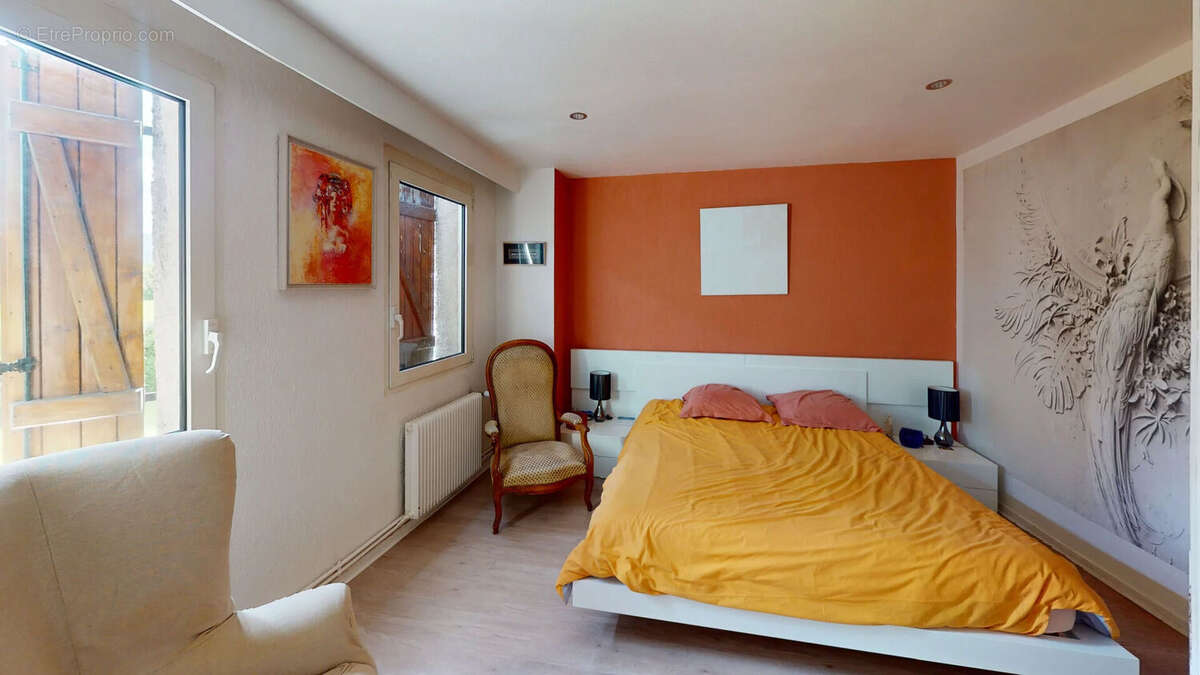 Maison d'exception à vendre à Moncey - 8 pièces, 220 m² sur 6821 m² de terrain - photo 12
