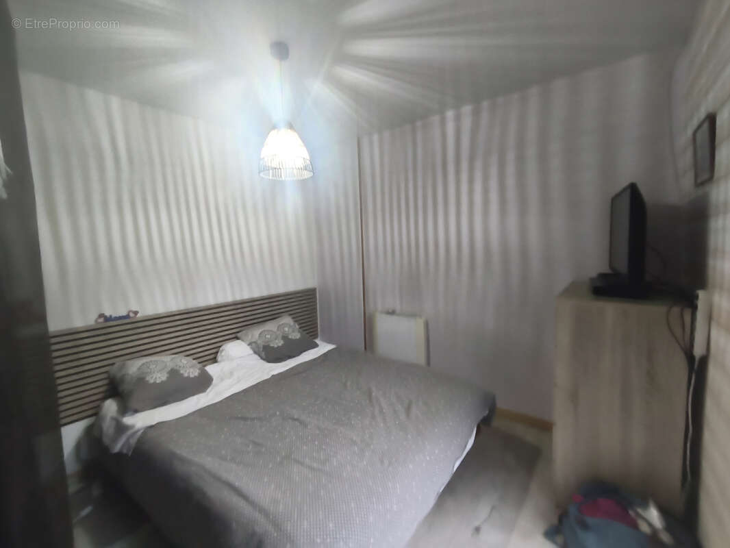 Maison à VILLEDIEU-LES-POELES