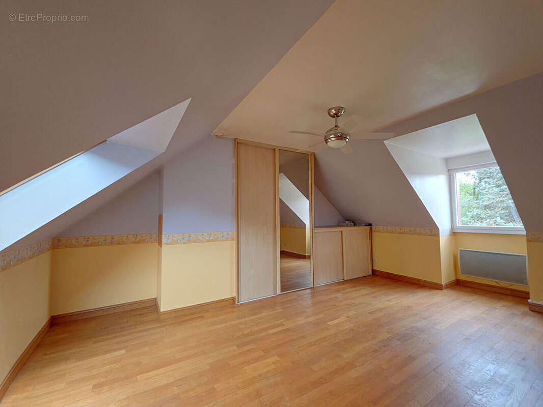 Maison Familiale 4 chambres 10 mn MAINTENON Village de charme - photo 9