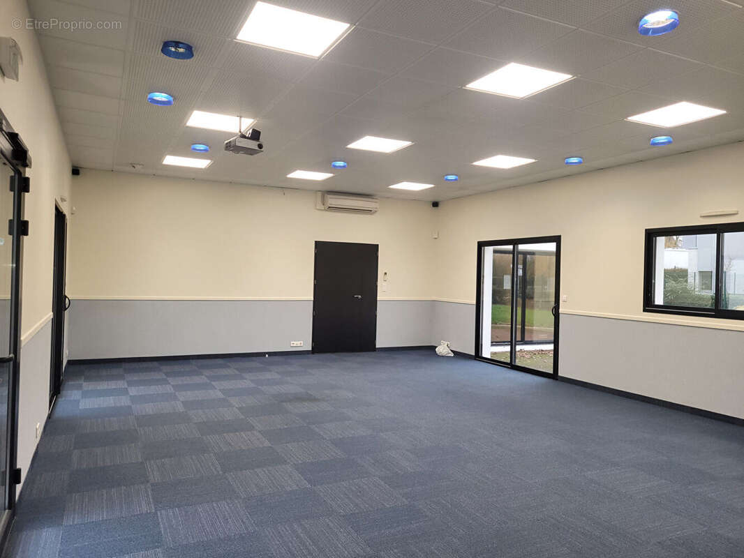 Commerce à HAUTE-GOULAINE