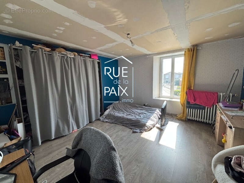 Maison à CLESSE