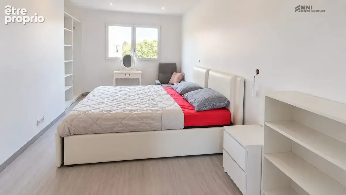 Appartement 190 m² à vendre à Alfortville (94140) - photo 8
