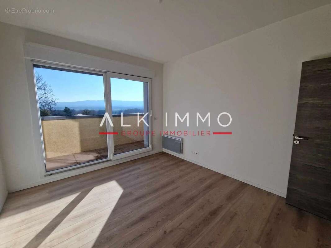 Appartement à CONTAMINE-SUR-ARVE