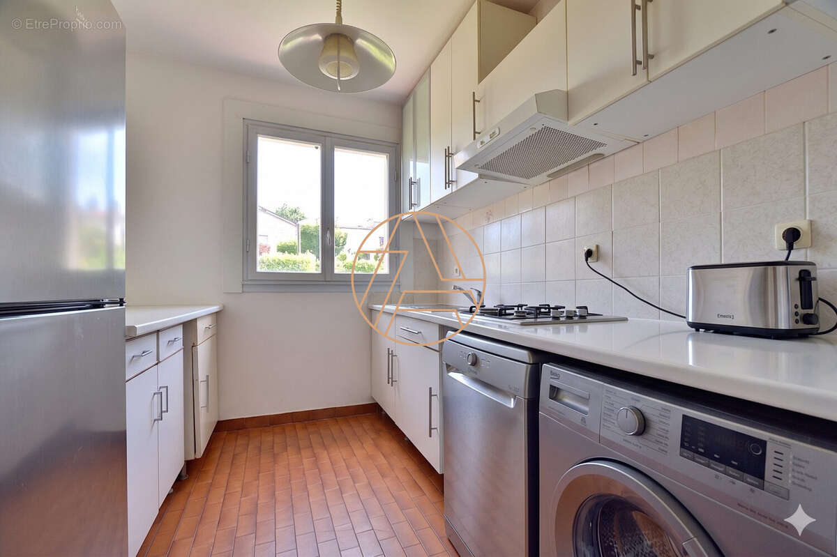 Appartement à SAINT-MAUR-DES-FOSSES