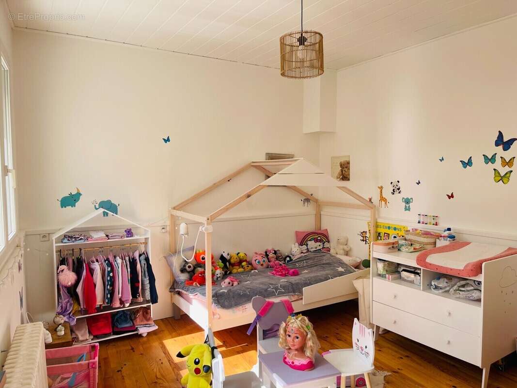 Maison à SAINT-DONAT-SUR-L&#039;HERBASSE