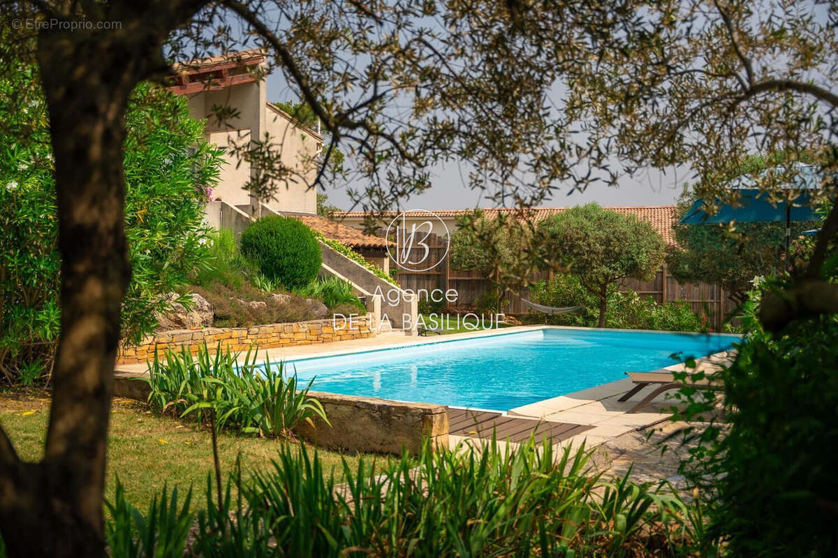Maison à SAINT-MAXIMIN-LA-SAINTE-BAUME