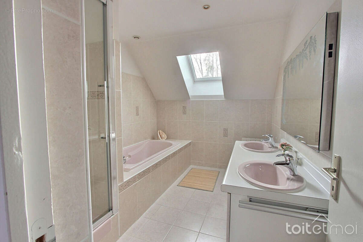 Maison à MAGNY-LES-HAMEAUX