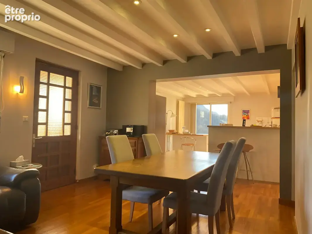 Appartement en rez de chaussée sur les hauteurs de Salins -Les-Bains - photo 4