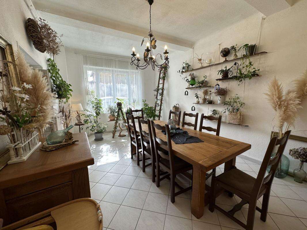 Maison à CAUNES-MINERVOIS