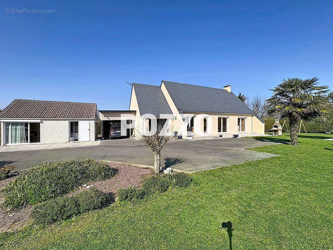 Maison à LINGREVILLE