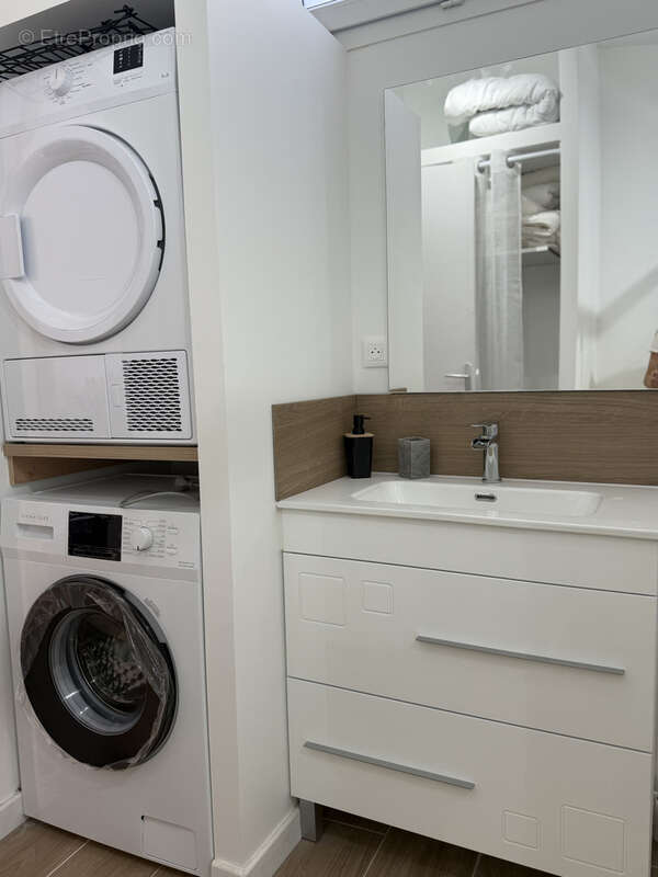 Maison à SAINT-PAIR-SUR-MER