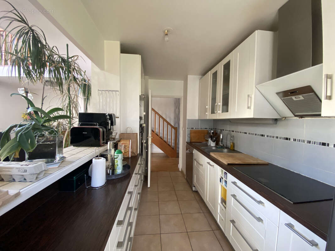 Appartement à LYON-8E