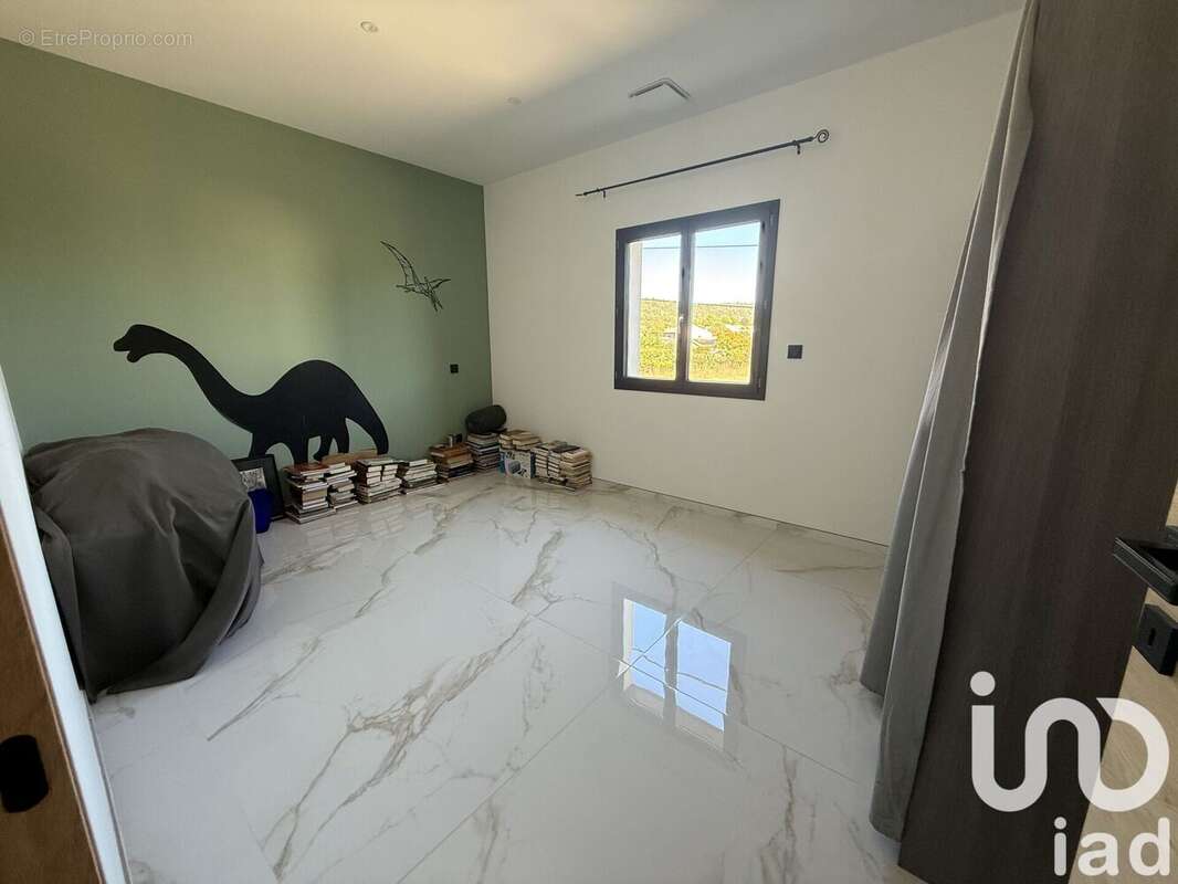 Maison 198 m² à Clarensac  - photo 9