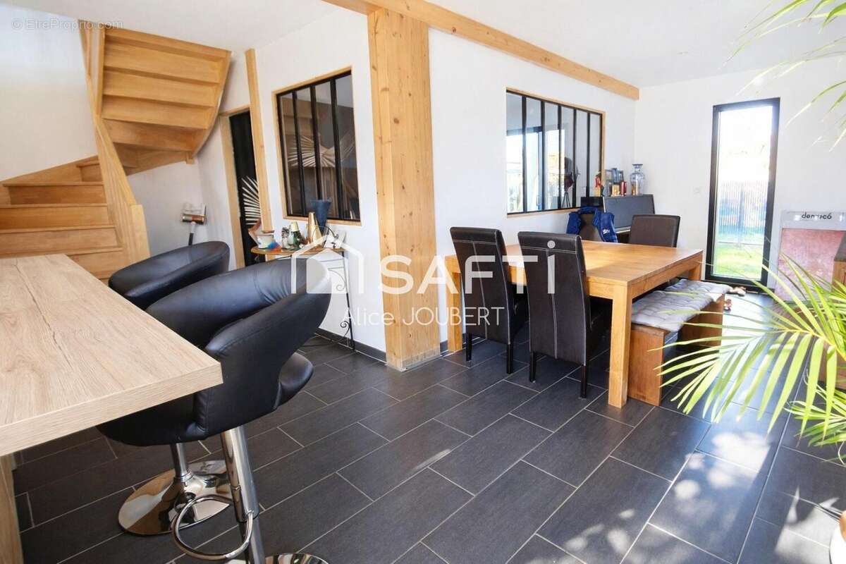 Photo 4 - Maison à GROSBREUIL