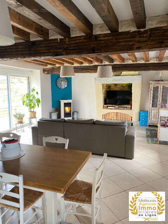 Maison à FRESNAY-SUR-SARTHE