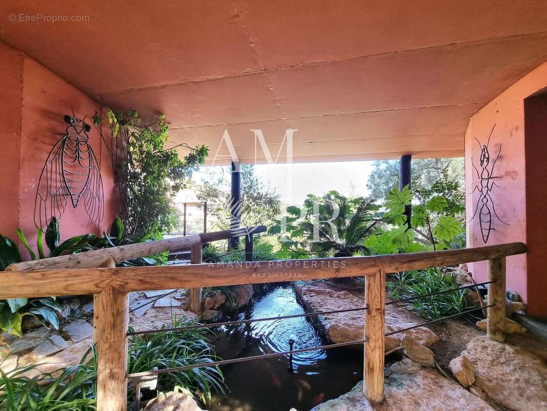 Maison à MANDELIEU-LA-NAPOULE