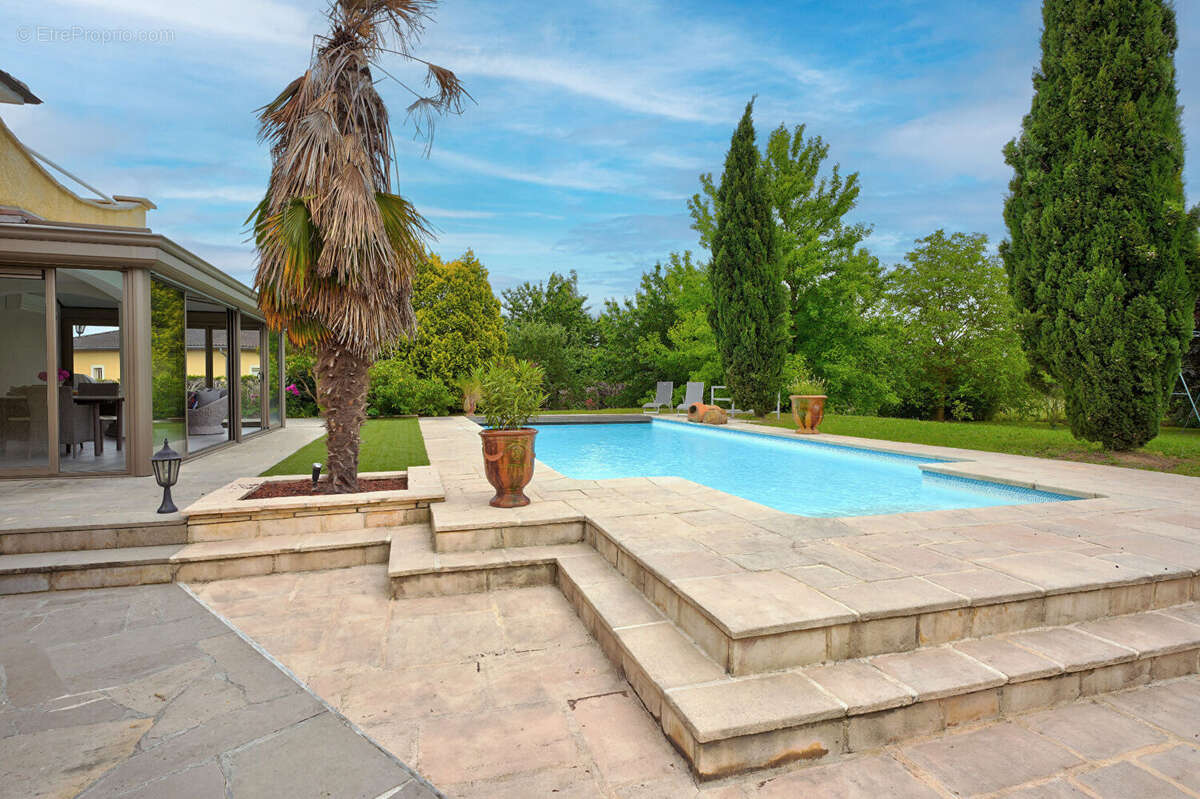 Maison à FONTAINES-SAINT-MARTIN