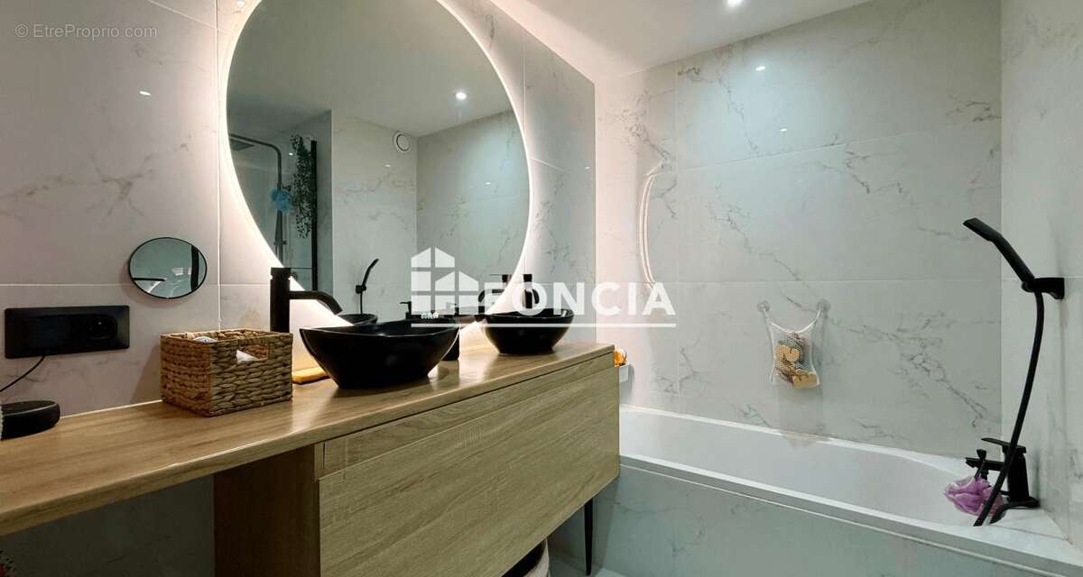 Appartement à MEYLAN