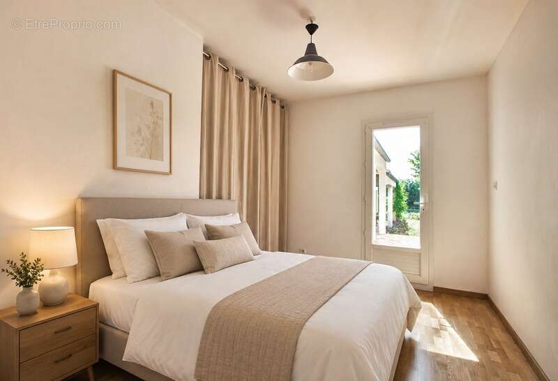 Maison à vendre de 217 m² au calme, sur plus de 2 100 m² de parcelle, à 7 min de Châtelaillon-Plage - photo 10