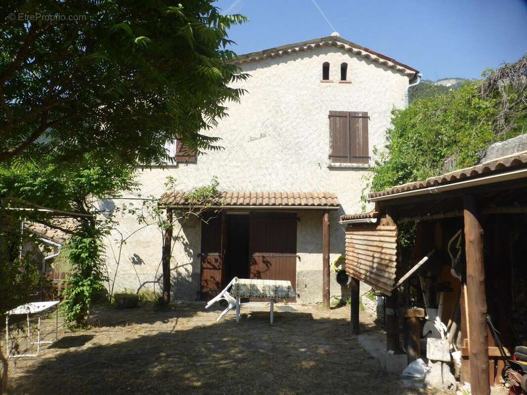 Photo 2 - Maison à LE FUGERET