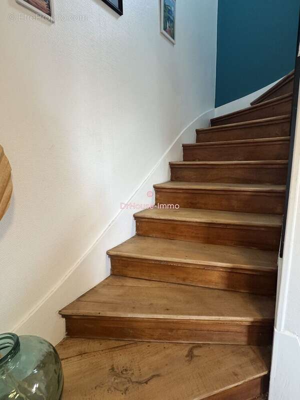 Maison à COULOUNIEIX-CHAMIERS